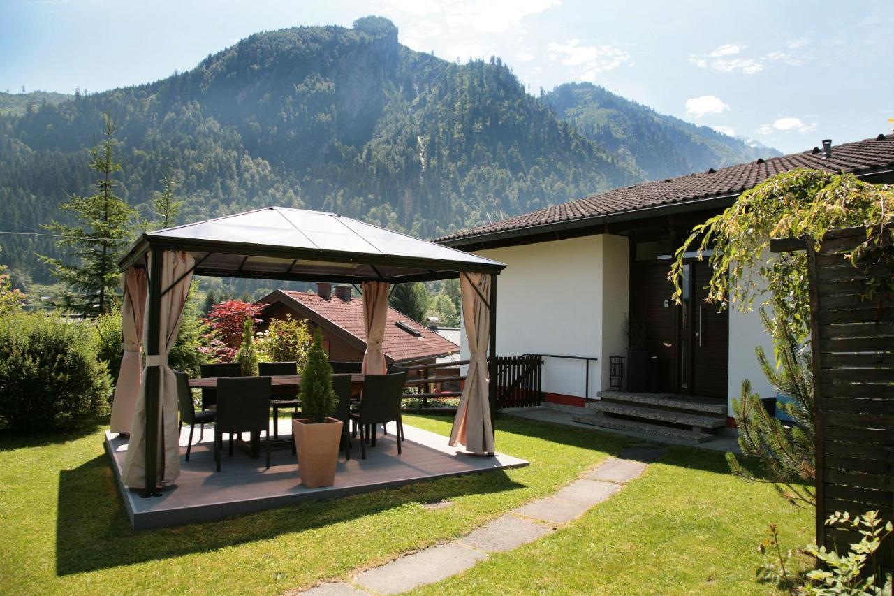 Chalet Sabrina Mit Aussenpool Im Sommer Kaprun Luaran gambar