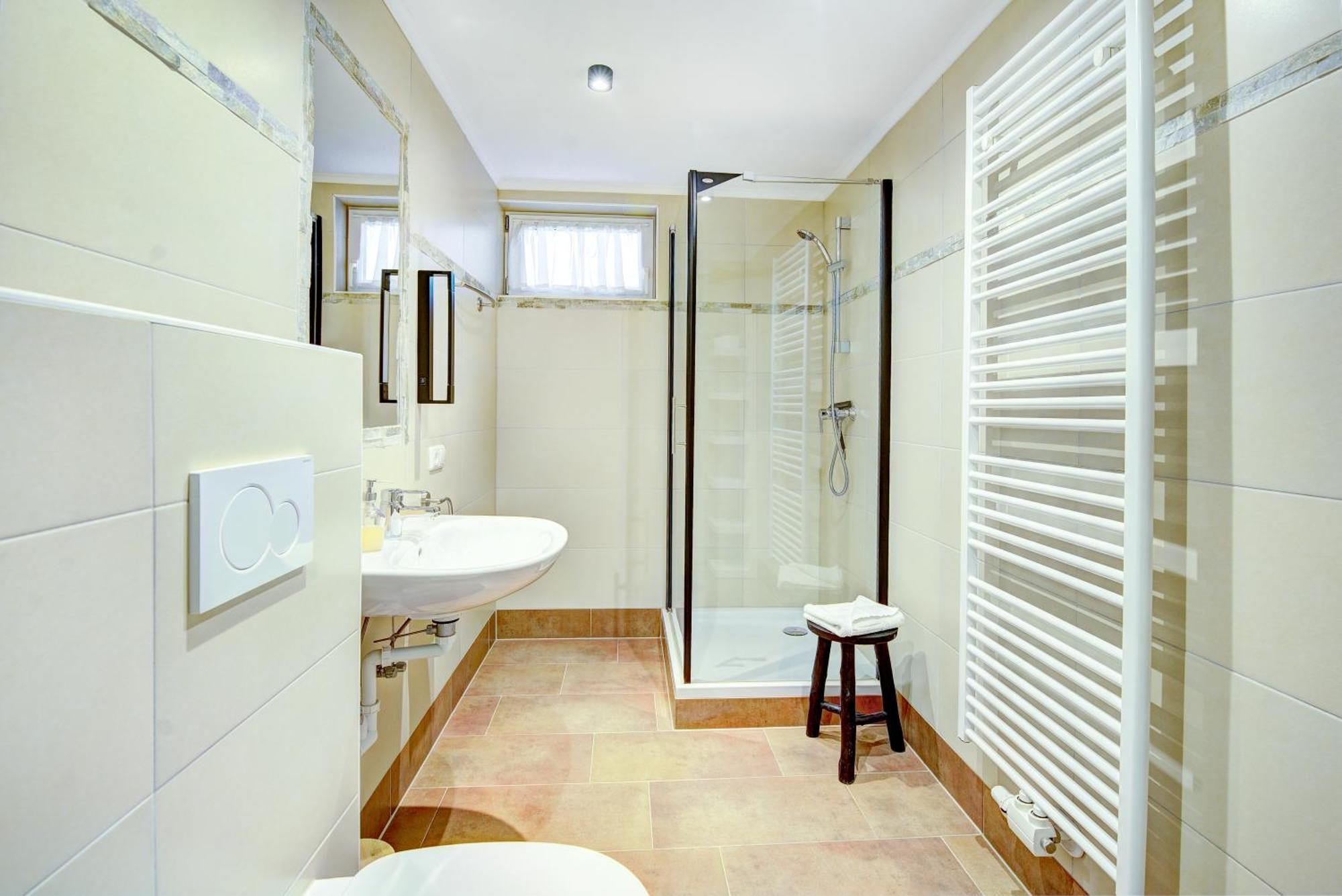 Chalet Sabrina Mit Aussenpool Im Sommer Kaprun Luaran gambar